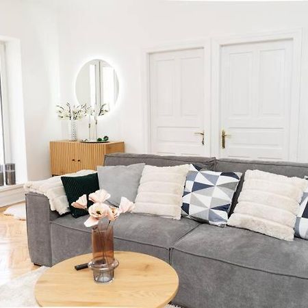 Freedom Apartments In The Heart Of Lviv - Balabana Str And Svoboda Avenue Екстер'єр фото